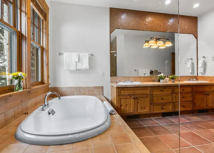 Rmr: Granite Ridge Homestead 3070 In